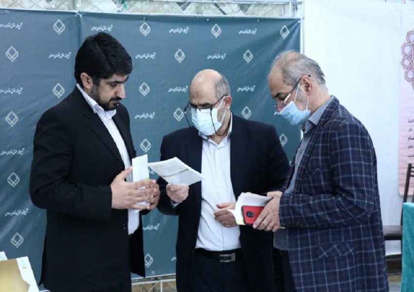 هفتمین روز نمایشگاه و بازدید شخصیت ها و مسئولان حوزوی و علمی 20 WhatsApp Image 2021 10 31 at 2.14.27 PM
