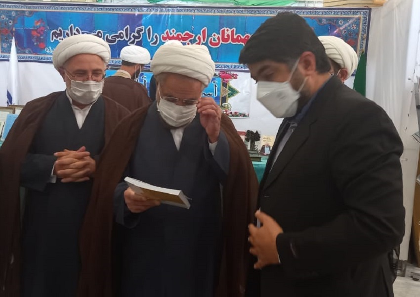 هفتمین روز نمایشگاه و بازدید شخصیت ها و مسئولان حوزوی و علمی 22 WhatsApp Image 2021 10 31 at 3.06.39 PM1
