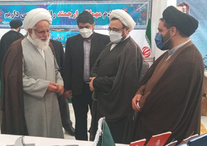 هفتمین روز نمایشگاه و بازدید شخصیت ها و مسئولان حوزوی و علمی 10 WhatsApp Image 2021 10 31 at 9.55.28 AM